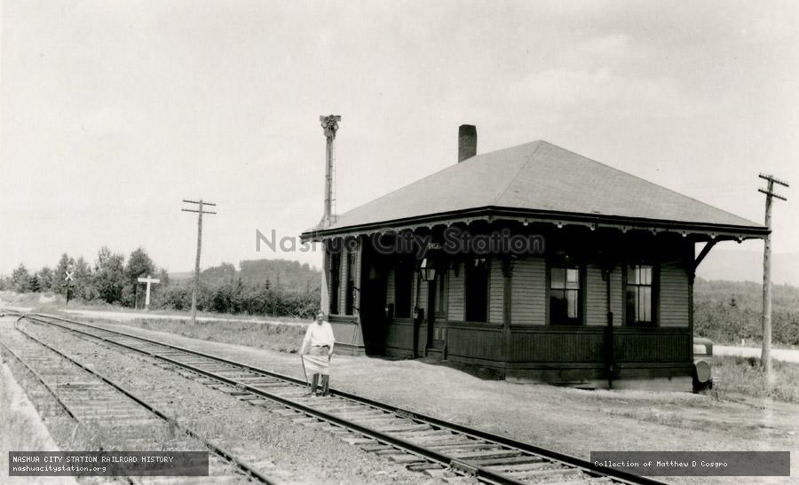 Postcard: Riverton station